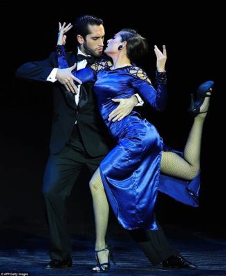 Carmen : Un Melodie Passionnée de Tango et d'Intrigues Mystiques !